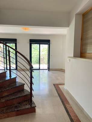 Appartement F4 à louer image 7