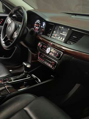 Kia k7 image 8