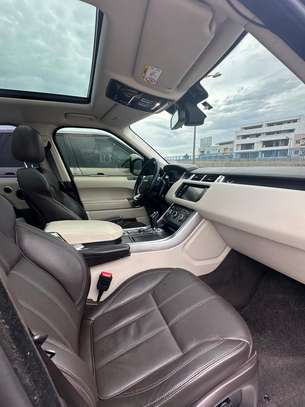 Range Rover sport 2017 Full options image 7