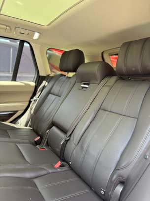 Range Rover Vogue image 8