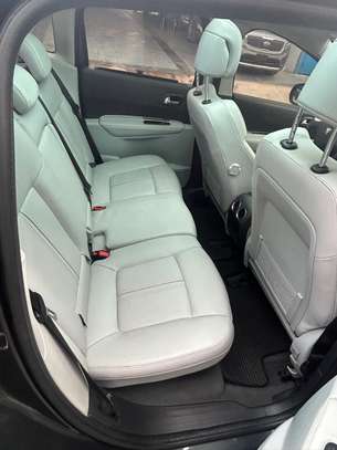 Peugeot 3008 diesel 2017 boîte auto intérieur cuir blanc image 4