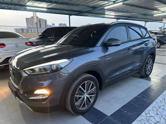 Hyundai Tucson Limited 2017 image 2