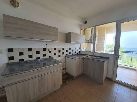 Appartement Corniche Est Plateau image 7