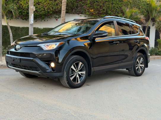TOYOTA RAV 4 image 1