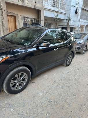 Hyundai Santa Fe 2018 Luxury image 3