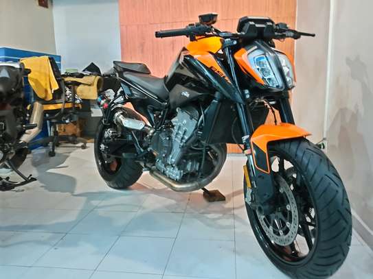 KTM duke 890 2023 image 1