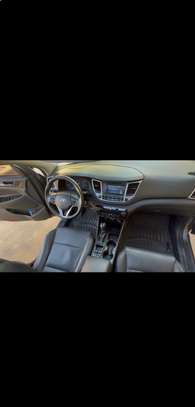 HYUNDAI TUCSON image 12