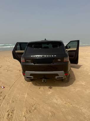 RANGE ROVER SPORT P400e SE image 5