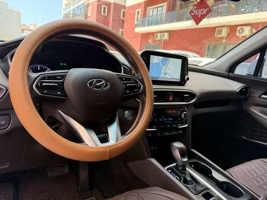HYUNDAI SANTA FE 2018 image 14