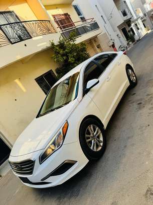 Hyundai Sonata 2017 image 2