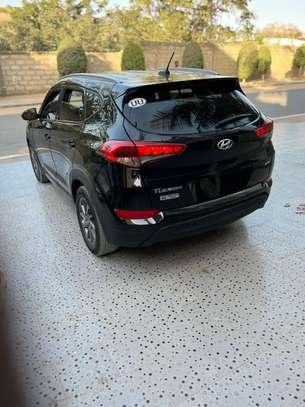 HYUNDAI TUCSON 2017 image 4