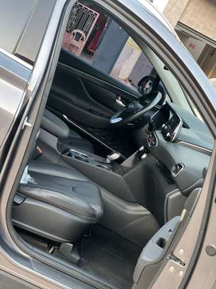 HYUNDAI SANTAFE 2019 image 12