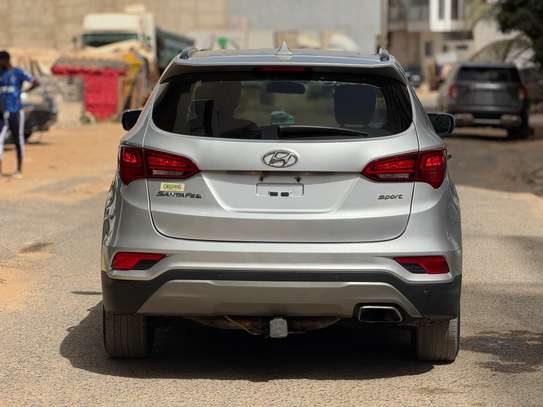 Hyundai santa fe image 6