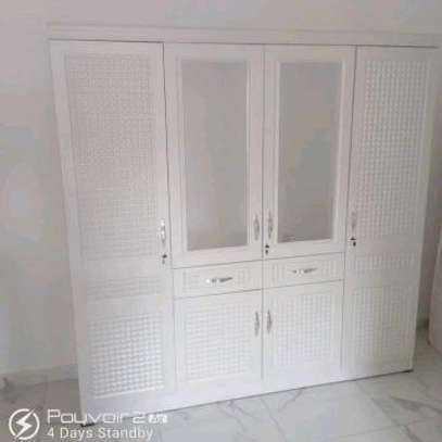 Armoire 3 portes image 5