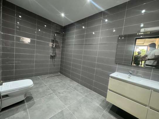 Appartement à coté de l'école américaine Fenêtre Mermoz image 8