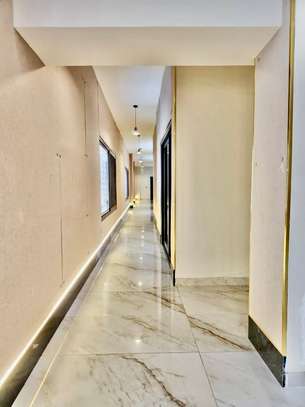 Magnifique Appartement F4 à louer au point E image 6