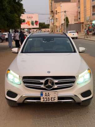 Mercedes glc 300 image 1