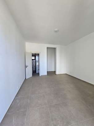 Appartement F4 Neuf Almadies image 6