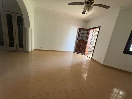 Villa à louer Ngor Almadie acoté du casino cap vert image 5
