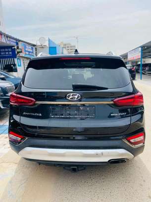 Hyundai santafe gt 2020 image 3