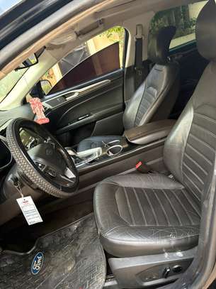 Ford Fusion image 8