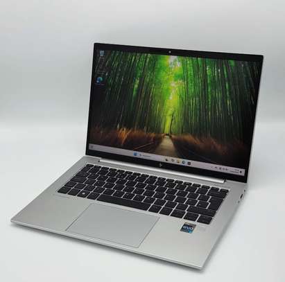 HP Elitebook 840 G10 13th Gen i5 14 Pouces image 6