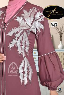 Abaya et robe image 4