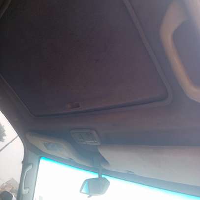 Toyota land cruiser 2000 image 3