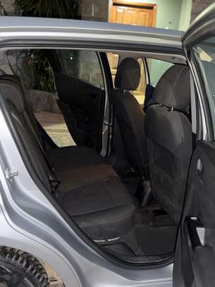 Chevrolet Aveo 2013 image 10