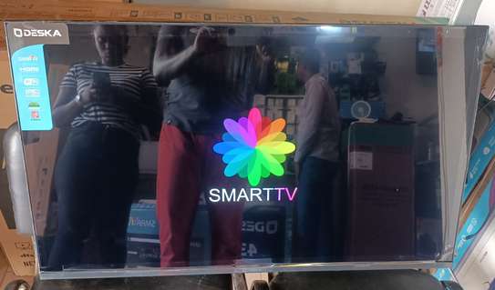 smart deska 43" full hd image 2