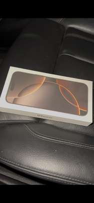 iPhone 16 Pro Max image 4