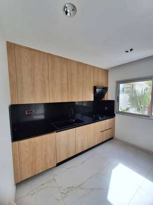 Appartement neuf à louer aux almadies, cote king fath palace image 9