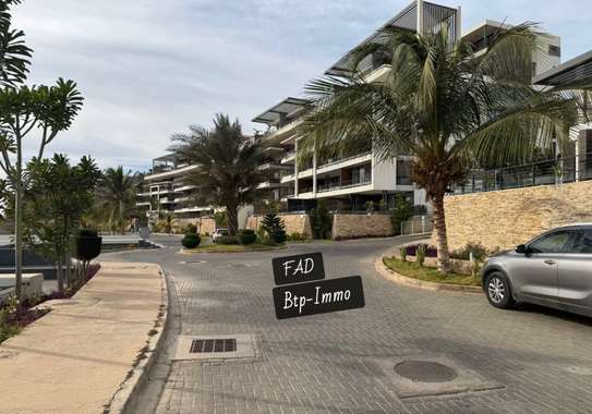 Appartement Pied dans l’eau corniche ouest  Dakar WATERFRONT image 2