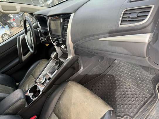 Mitsubishi Pajero 2022 image 6