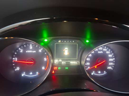 Kia Carnival 9 places image 6