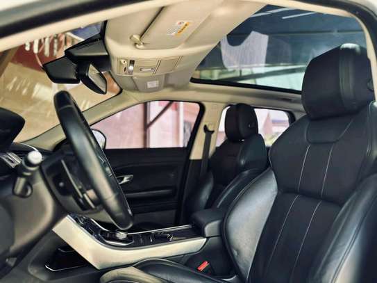 2017 Range Rover Evoque image 5