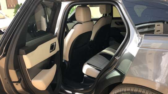 RANGE ROVER VELAR image 4