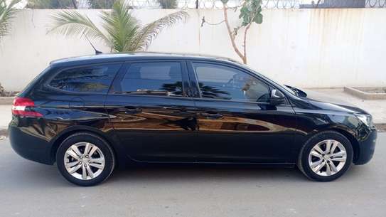 Très belle Peugeot 308 image 4
