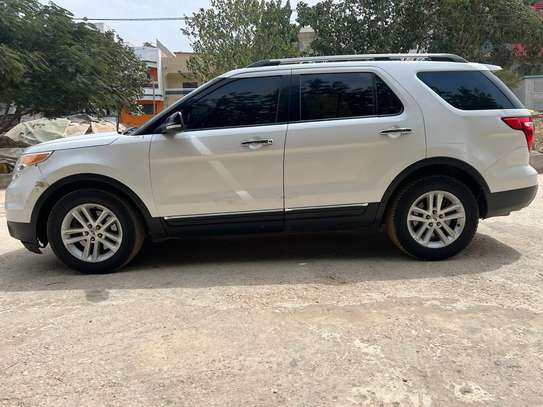 Ford Explorer 7 place image 7