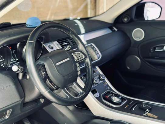 2017 Range Rover Evoque image 4