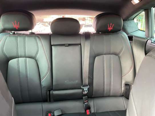 Maserati Levante Full 2018 image 6