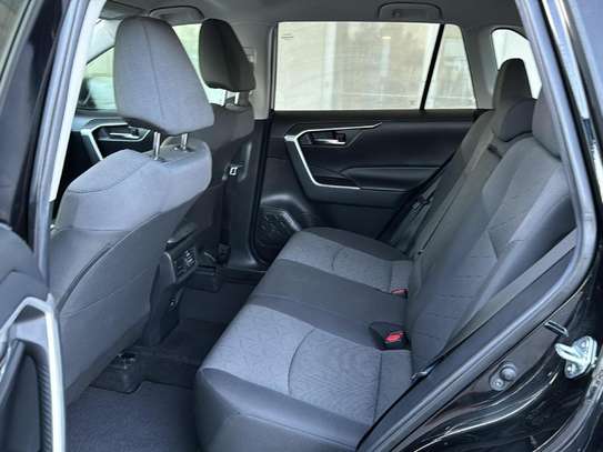 Toyota Rav4 2021 image 5