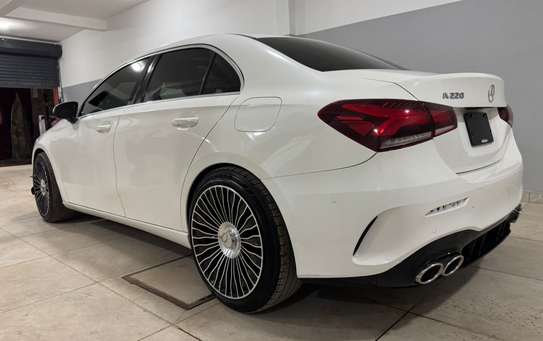 Mercedes a220 amg image 2