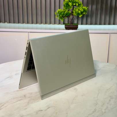 HP elitebook 840 G8 11th image 3