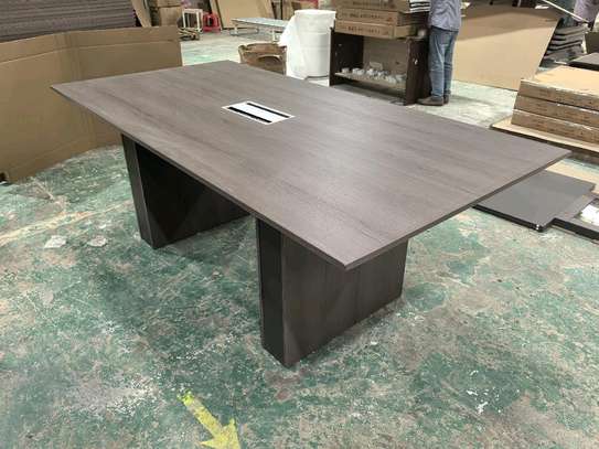 Table de conférence 3m*1m,75cm image 2