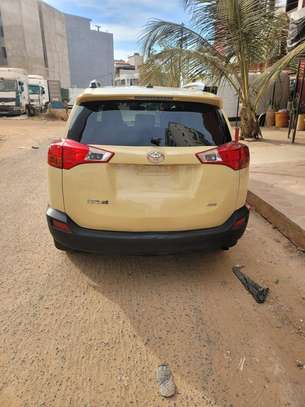 Toyota Rav4 2015 image 15