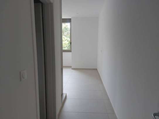 Appartement à louer au Point E image 7