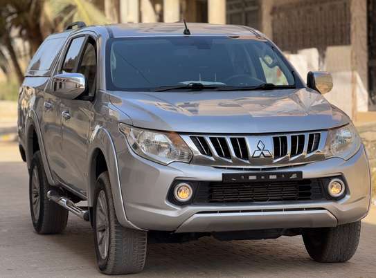 Mitsubishi L200 2016 image 9
