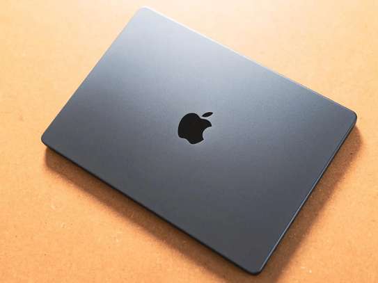 MACBOOK PRO M3 14 2023 16/512 cycle 7 image 3