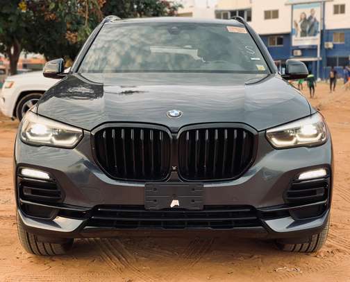 BMW X5 2019 image 1